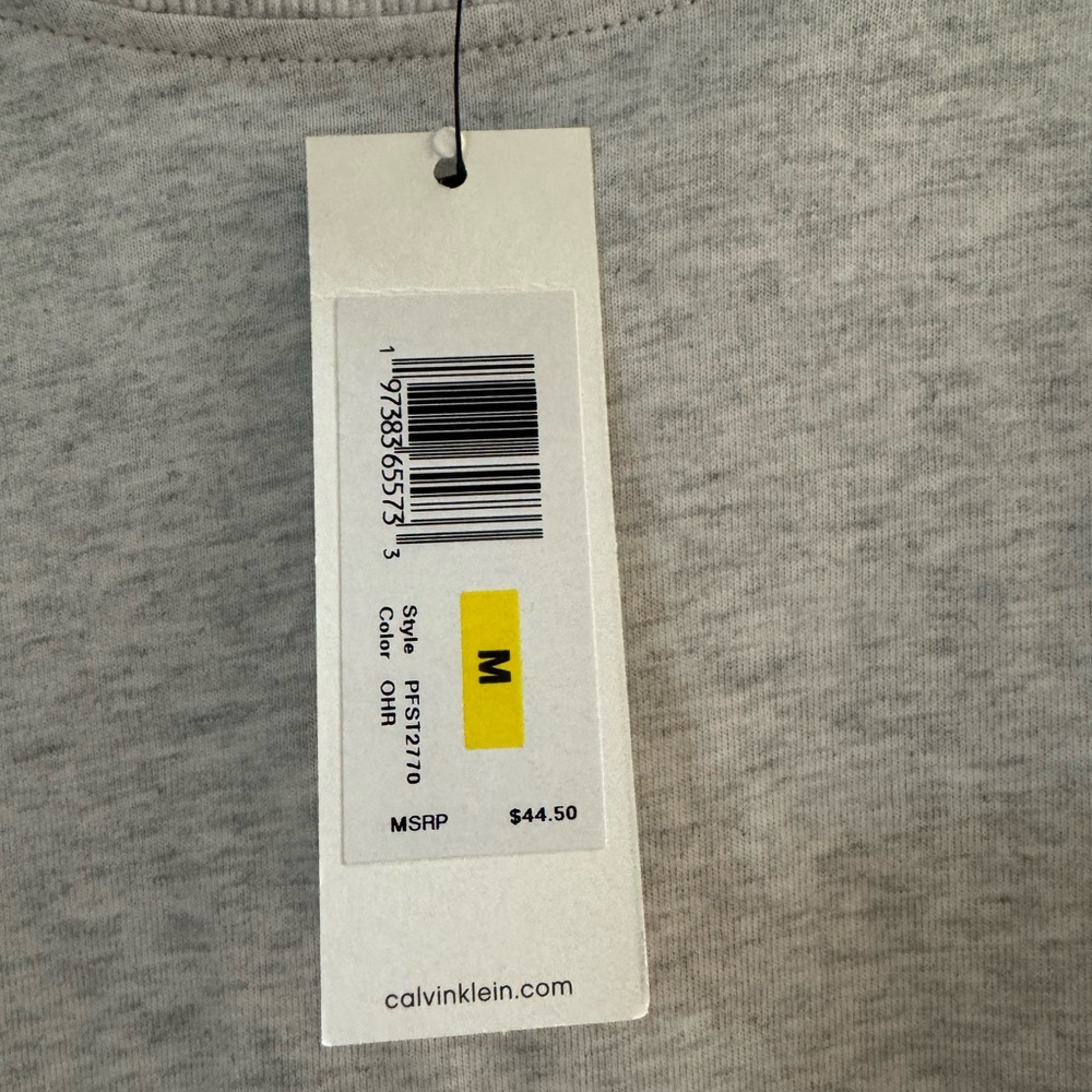 Calvin Klein Cropped T-Shirt - Picture 4 of 5